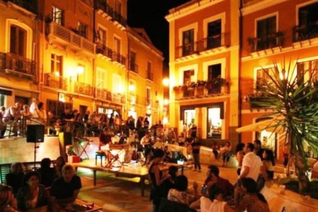 Stupenda Suite A Cagliari Piazza Galilei Exterior foto